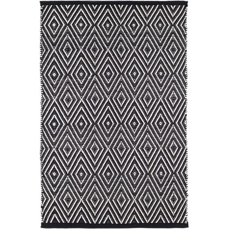 Diamond Black/Ivory Handwoven Indoor/Outdoor Rug