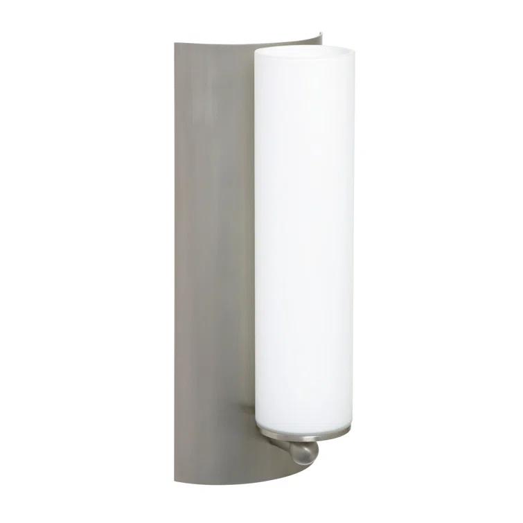 Metro Armed Sconce