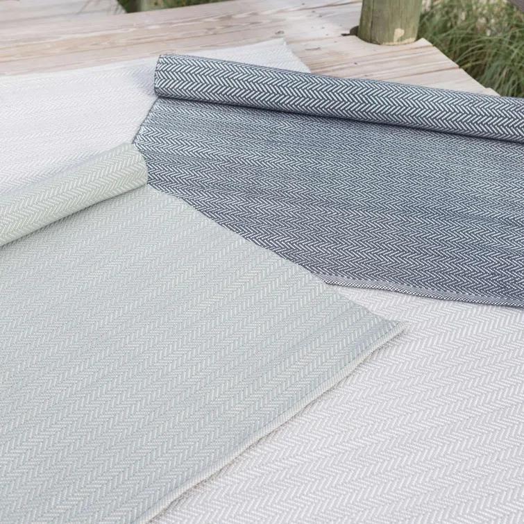 Herringbone Indigo/White Handwoven Indoor/Outdoor Rug