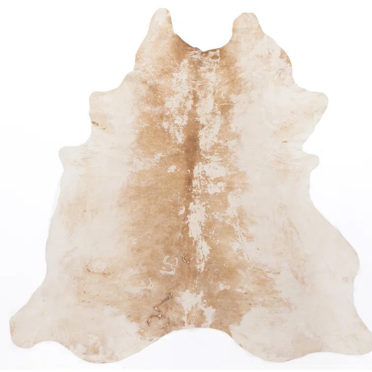 McFadden Cowhide Rug - Natural / 5' x 7'