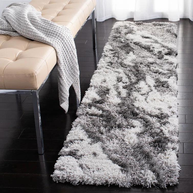 Anguiano 800 Performance Abstract Rug