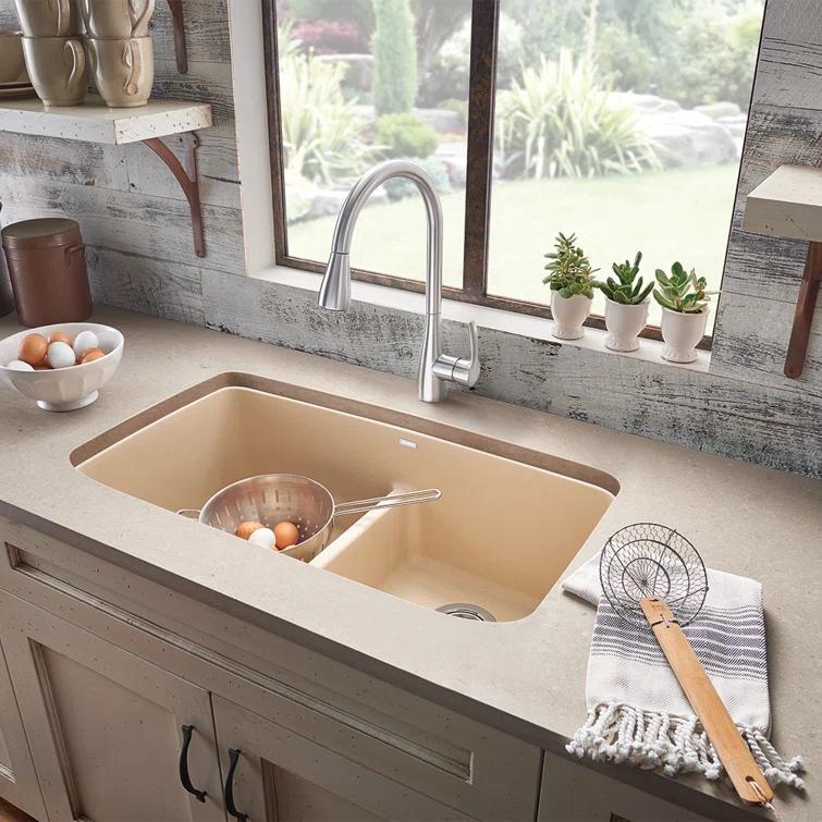 Atura Pull Down Dual Spray Kitchen Faucet