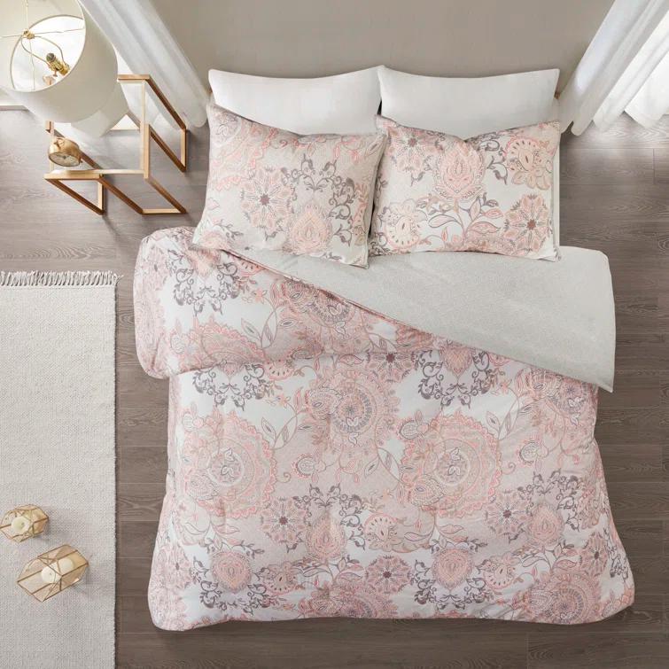 Madison Park Isla 3 Piece Reversible Cotton Floral Duvet Set
