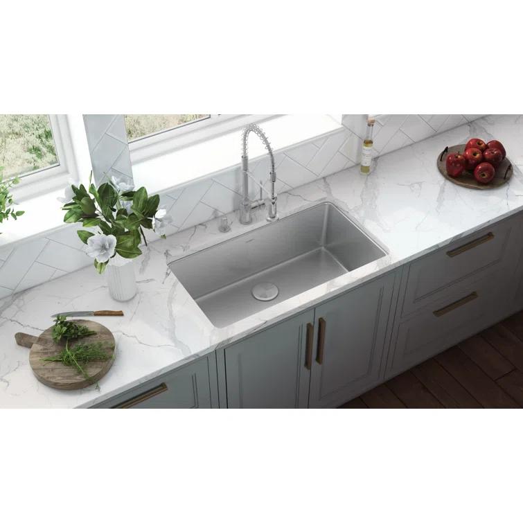 Ruvati 32-inch Undermount Kitchen Sink 16 Gauge Stainless Steel