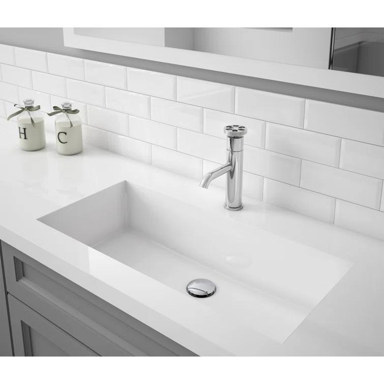Nova Single-Hole Single-handle Bathroom Faucet