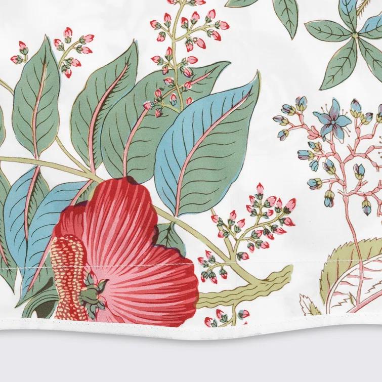 Pomegranate Pink Coral Full/Queen Cotton Quilt with Scalloped Edges