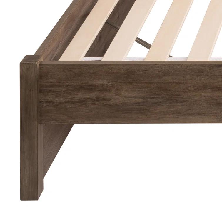 Kirandip Select 4-Post Platform Bed