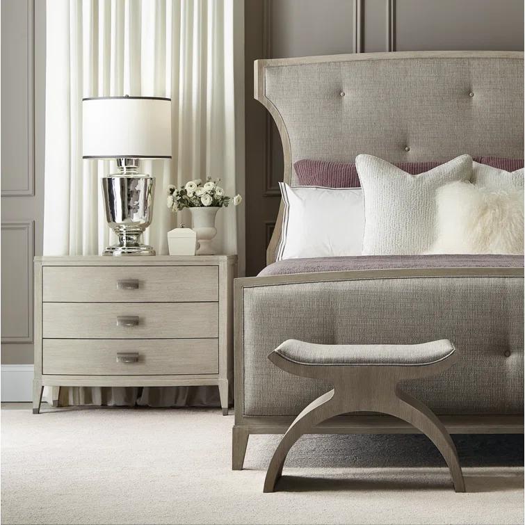 Bernhardt East Hampton Upholstered Standard Bed