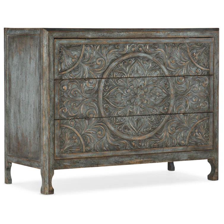 La Grange Accent Chest