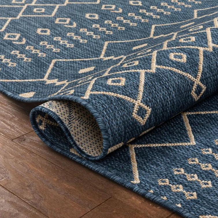 Marshanna Nord Trellis Blue Indoor/Outdoor Flat-Weave Area Rug