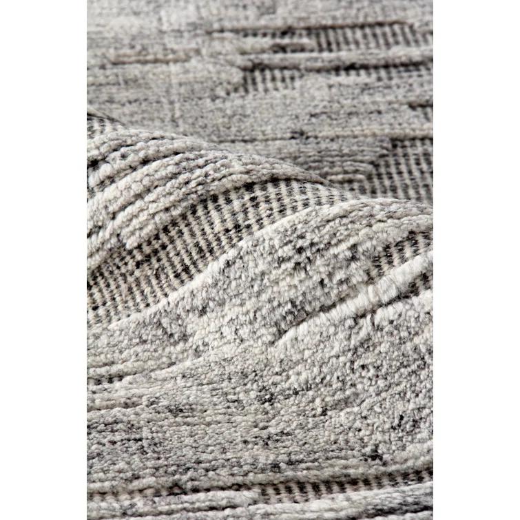 Exquisite Rugs Calibre Handmade Hand Knotted New Zealand Wool Silver/Charcoal Area Rug