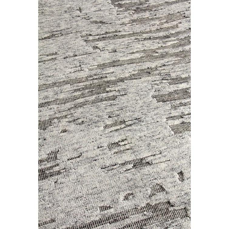 Exquisite Rugs Calibre Handmade Hand Knotted New Zealand Wool Silver/Charcoal Area Rug