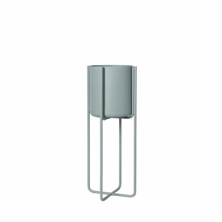 Kena Solid Steel Pot Planter