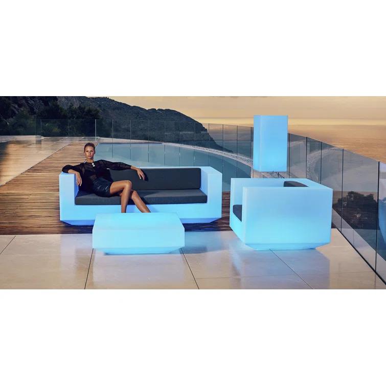 Vela - Resin Lounge Chair - Basic