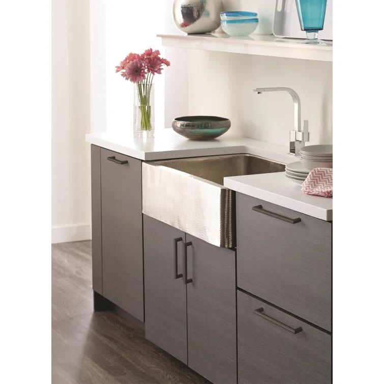 Revolve Bar Pull