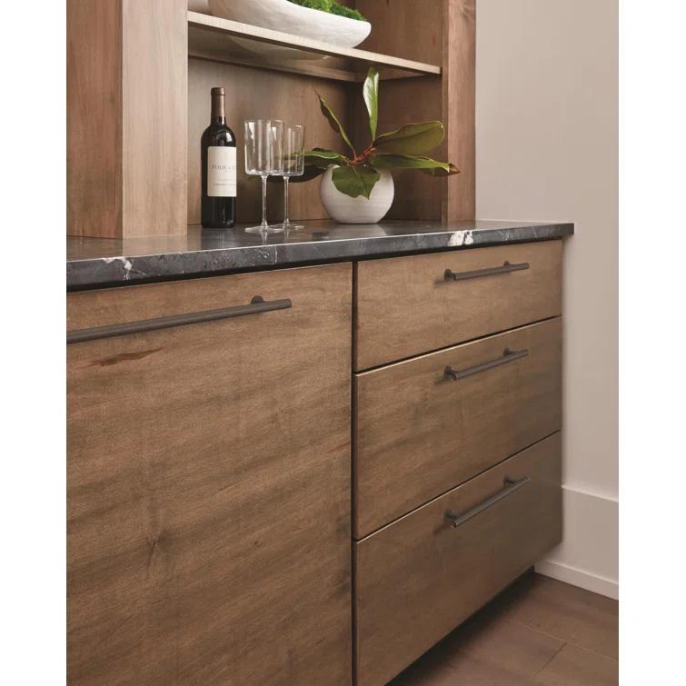Radius Bar Pull