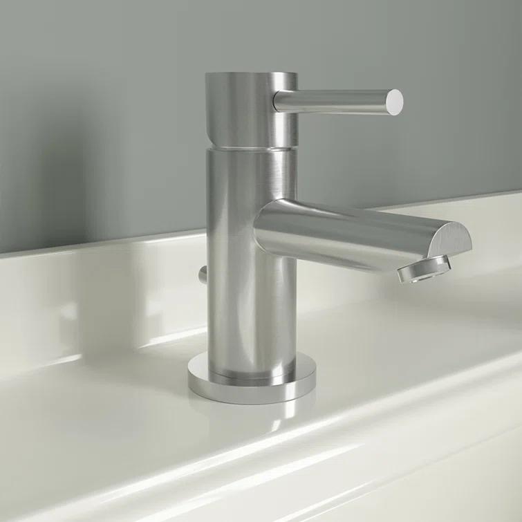 Eastport II Single Hole Bathroom Faucet with Drain Assembly