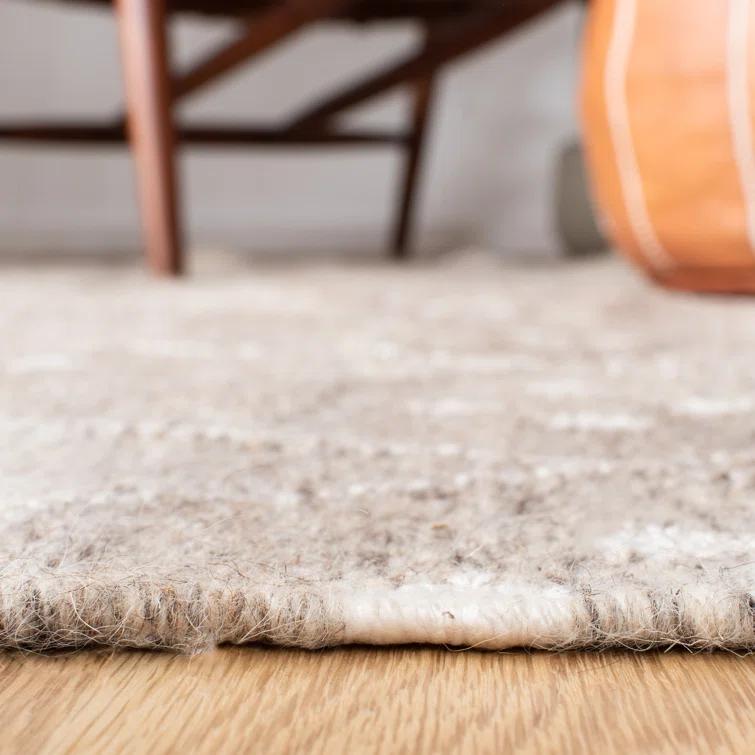 Natural Kilim Hand Woven Wool/Viscose/Cotton Geometric Rug in Natural Beige/Ivory