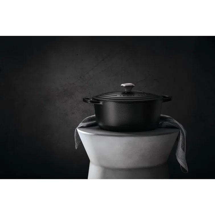 Le Creuset ® Signature 7.25-Qt. Licorice Black Enameled Cast Iron Dutch Oven