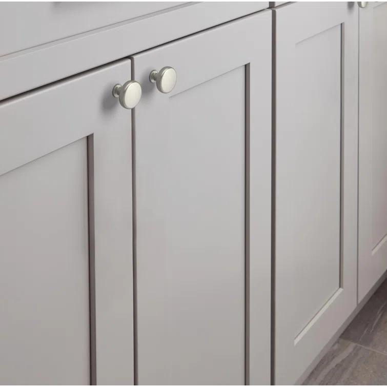 Factor 1 1/4" Diameter Round Knob