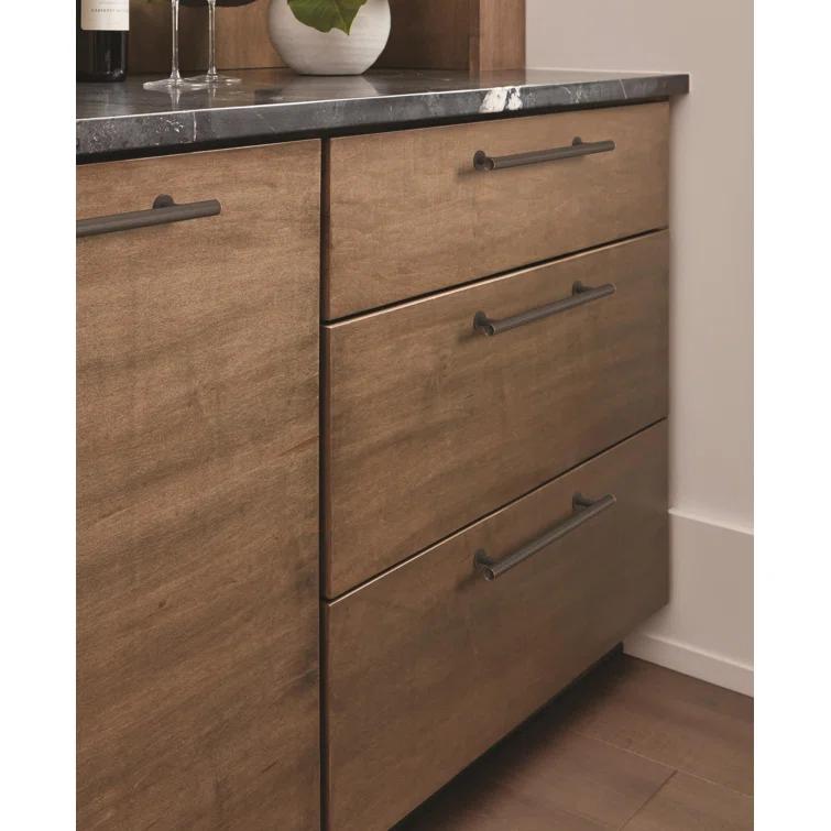 Radius Bar Pull
