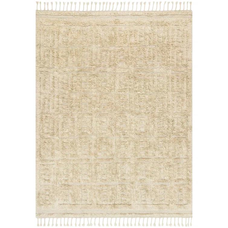 Handmade Beige Wool Rectangular Area Rug with Geometric Pattern