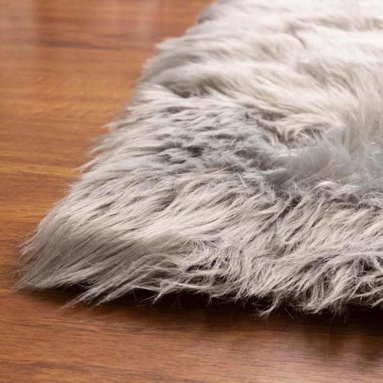 Luxury Faux Sheepskin Fur Area Rug Soft Fluffy Rugs, Shag Plush Carpet Faux Fur Rug For Bedroom Floor Sofa Living Room