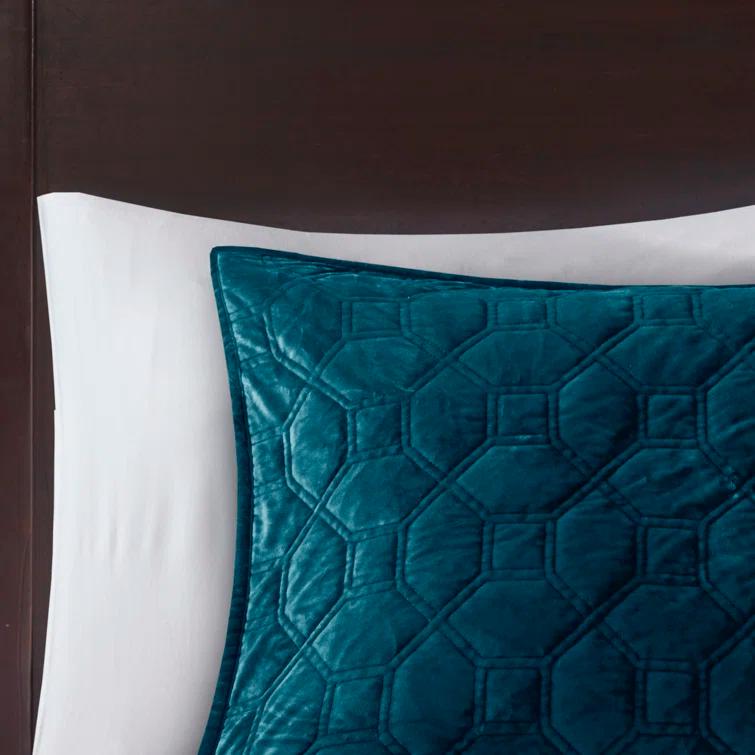 Madison Park Harper 3 Piece Velvet Quilt Set