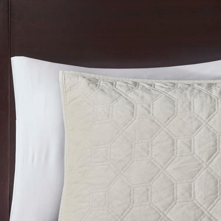 Madison Park Harper 3 Piece Velvet Quilt Set