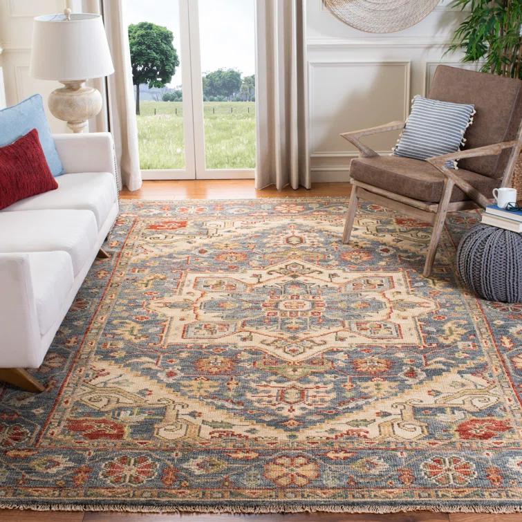 Safavieh Oriental Hand Knotted Wool Oriental Rug