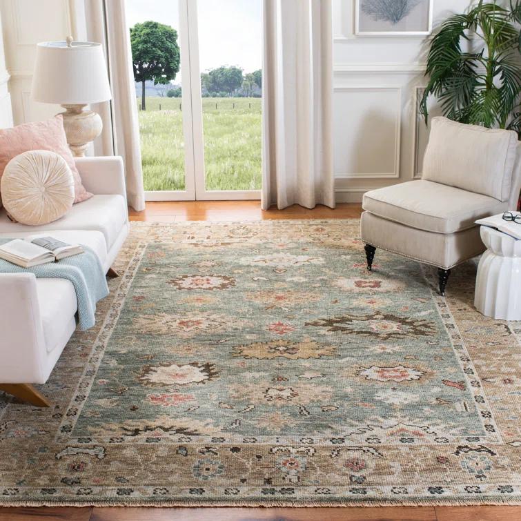 Safavieh Oriental Hand Knotted Wool Oriental Rug