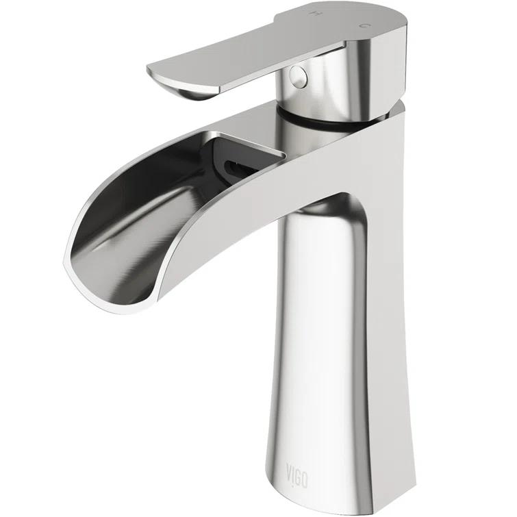 Paloma Single Hole Bathroom Faucet