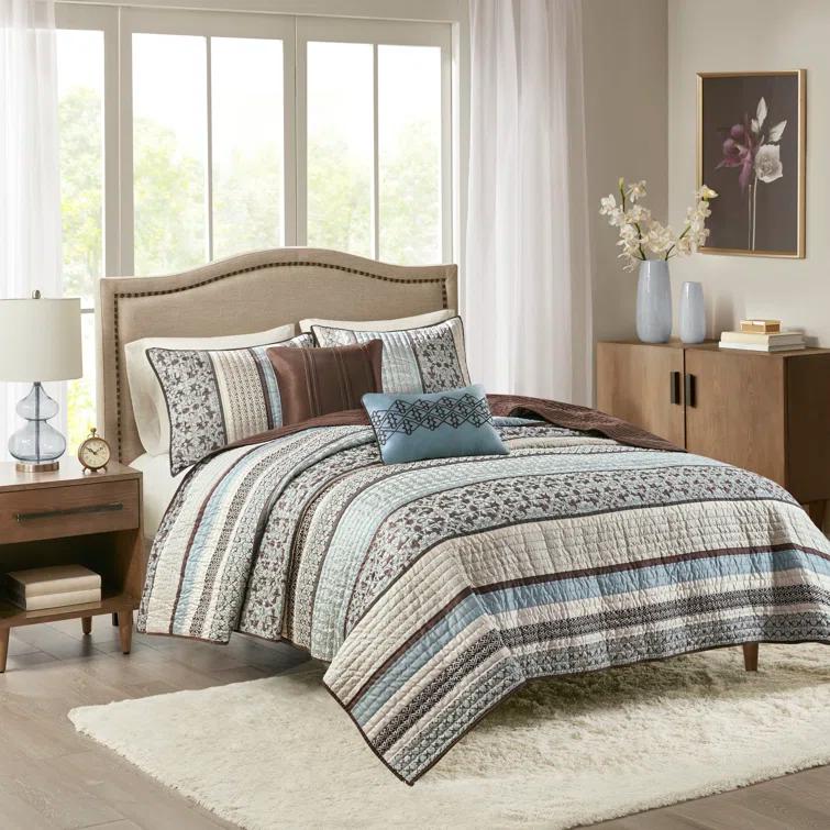 Madison Park Jacquard Quilt Set with Throw Pillows