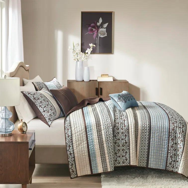 Madison Park Jacquard Quilt Set with Throw Pillows