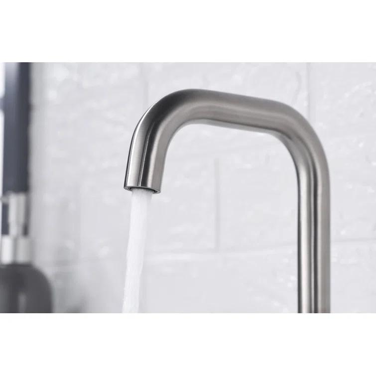 Kree Widespread 2-handle Bathroom Faucet with Drain Assembly