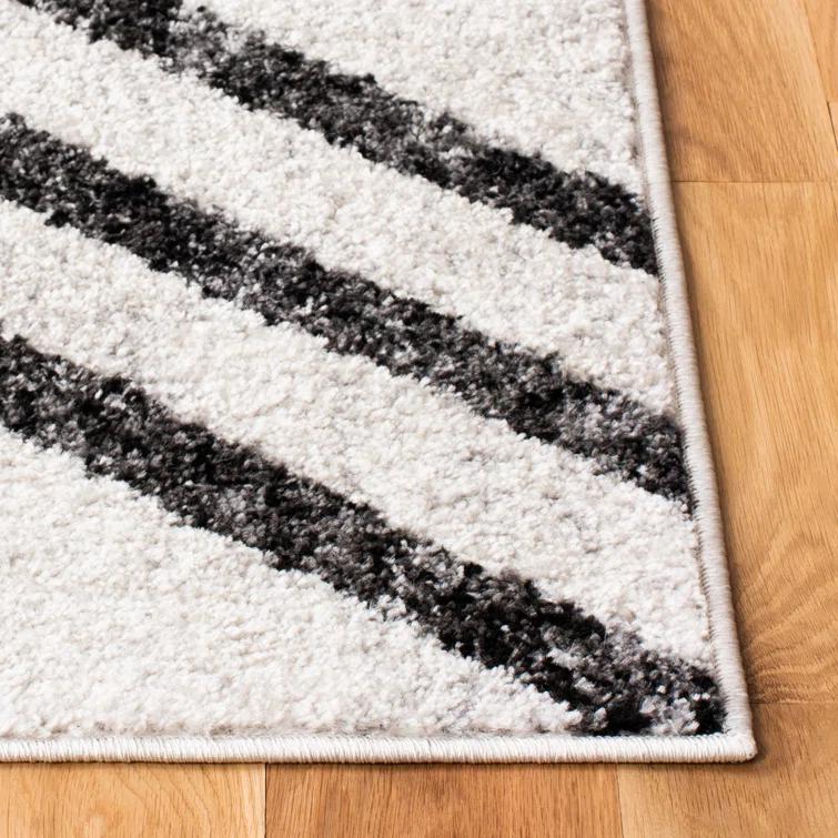 Wyckhoff Performance Geometric Rug