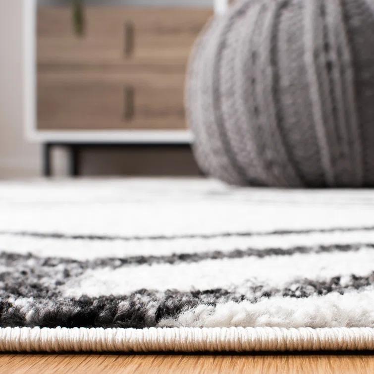 Wyckhoff Performance Geometric Rug