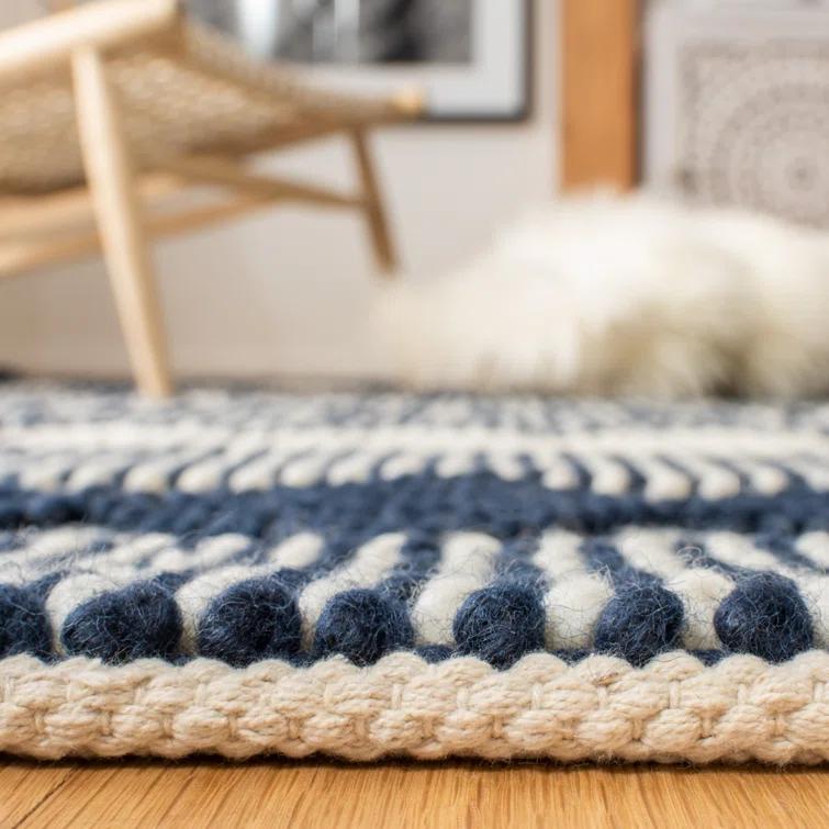 Southwestern Hand Woven Wool/Cotton Southwestern Rug in Dark Navy/Ivory