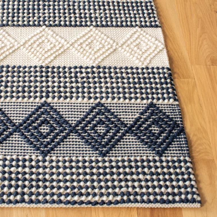 Southwestern Hand Woven Wool/Cotton Southwestern Rug in Dark Navy/Ivory