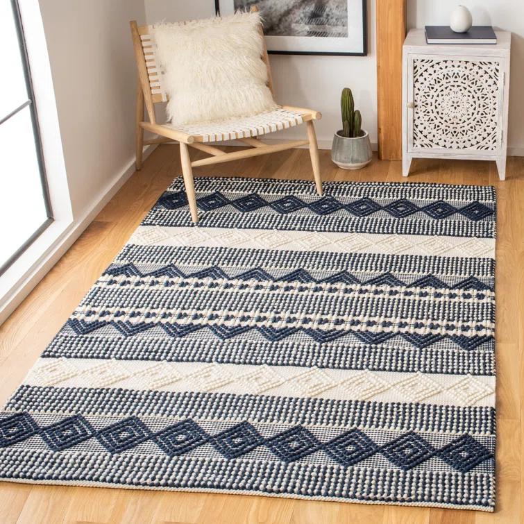 Southwestern Hand Woven Wool/Cotton Southwestern Rug in Dark Navy/Ivory