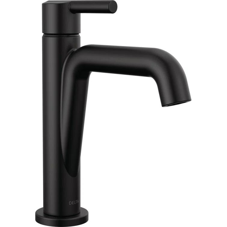 Single-Hole Single-handle Bathroom Faucet with Drain Assembly