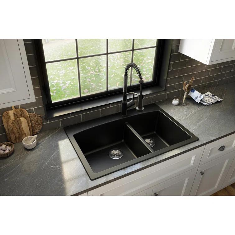 Karran Scottsdale Single-Handle Pull-Down Sprayer Kitchen Faucet