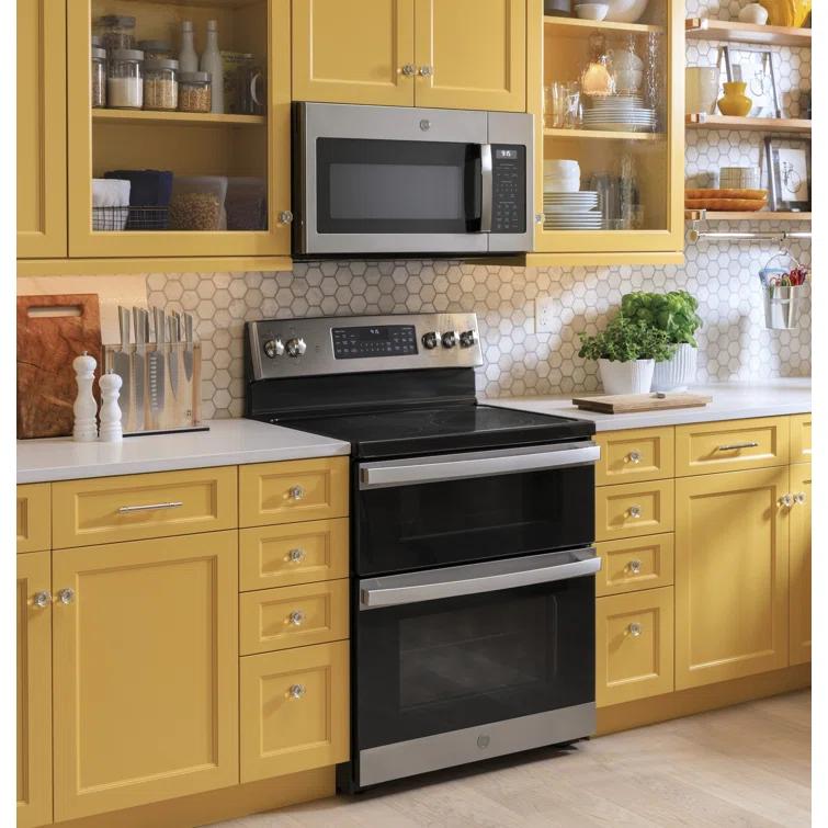 GE Appliances 30" 6.6 cu. ft. Freestanding Electric Range with 5 Elements and Convection Oven