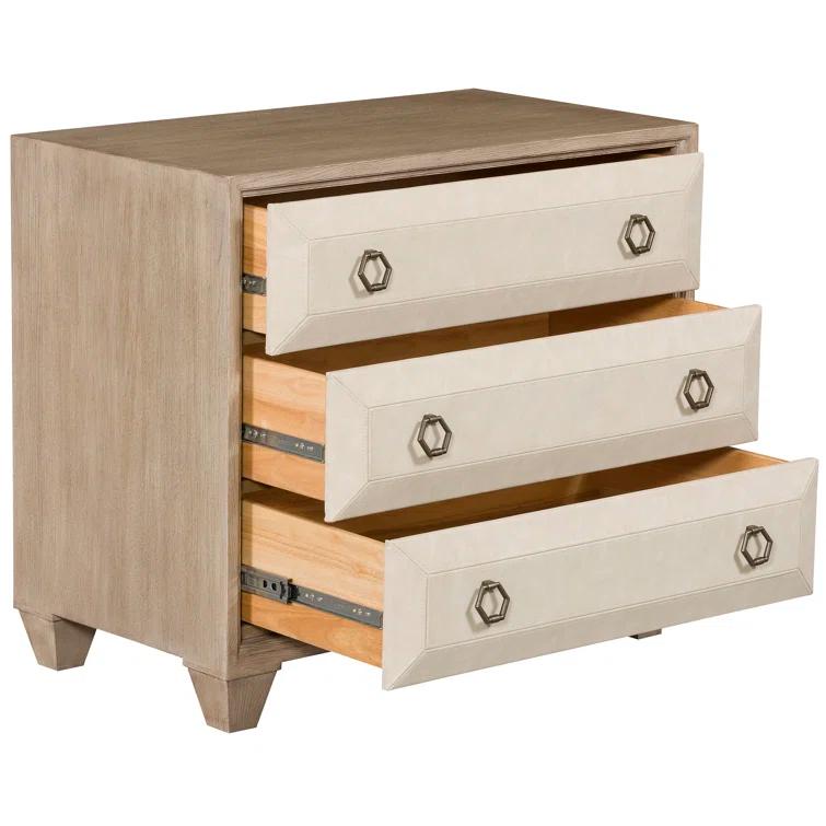 Bernhardt Santa Barbara 34'' W Nightstand