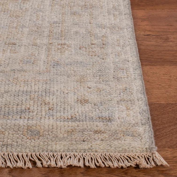 Safavieh Oriental Hand Knotted Wool Oriental Rug