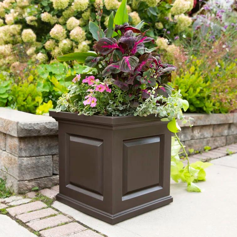 Mayne Inc. Nantucket Square Resin Planter Box with Water Reservoir