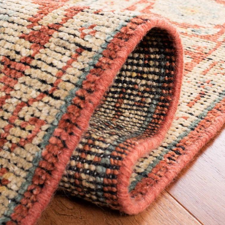Safavieh Izmir Hand Knotted Wool Oriental Rug