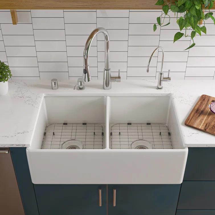 32.75'' L Farmhouse / Apron Double Bowl Fireclay Kitchen Sink