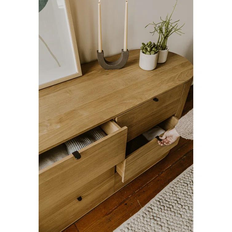 Kono Dresser