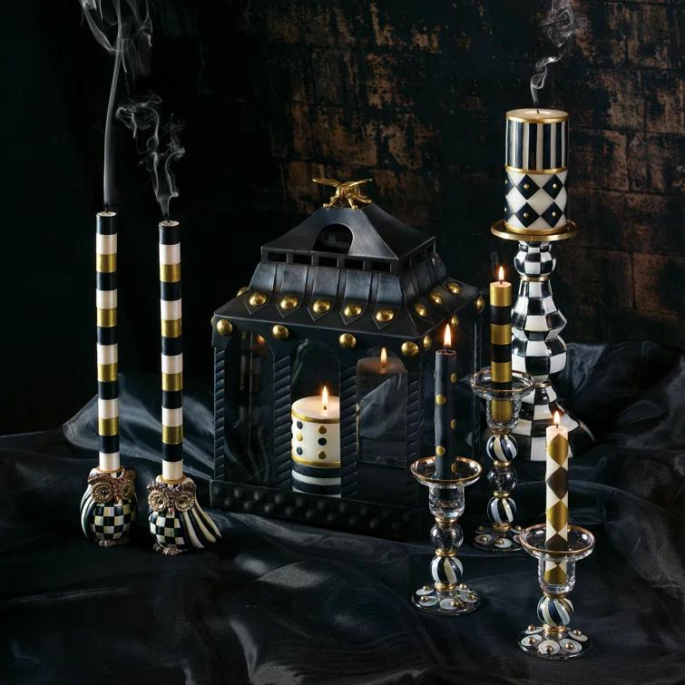 Courtly Check® Busy Bee Lantern